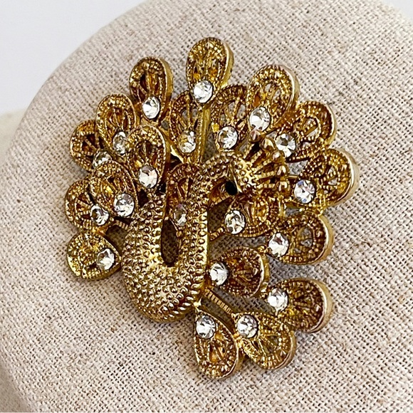 Vintage Gold Tone CZ Peacock Brooch - Picture 3 of 11